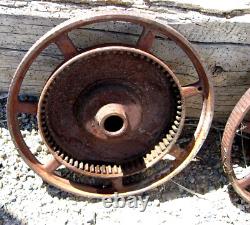2 Pair Vintage KEEN KUTTER Cast Iron DOUBLE GEAR Wheel HK3 11 diameter