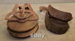 2 antique barn pulley collectible farm tool hay trolley part industrial lot P1
