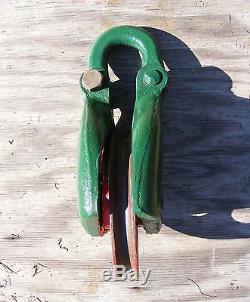 A 8 SKOOKUM PULLEY CABLE LOGGING HOIST SNATCH BLOCK RIGGING HEAVY DUTY