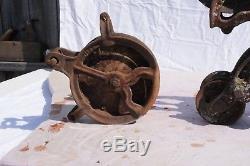 ANTIQUE CAST IRON STAR HAY CARRIER TROLLEY #493A PULLEY BARN Farm BOTH PIECES