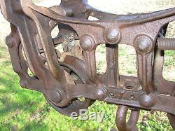 ANTIQUE PAT 1889 CAST IRON BARN HAY CARRIER & PULLEY STEAM PUNK LAMP HANGER