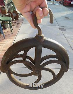 ANTQ Large Water Barn Well Pulley Wheel No. 12 Cast Iron Metal Steampunk Farm