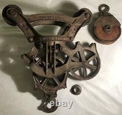 Antique 1900s LOUDEN Machinery Senior HAY Carrier BARN Trolley Pulley Fairfield