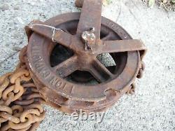 Antique 412M-1 Chain Hoist Block & Pulley 1 Ton 2000 lbs With 24' Chain 1/4 USA