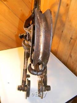 Antique CLOVERLEAF Hay Trolley Carrier Barn Rustic Decor with Drop Pulley
