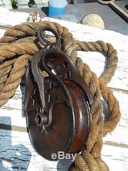 Antique Cast Iron AND WOOD BARN HAY TROLLEY ORNATE LINE PULLEY RUSTIC DECOR