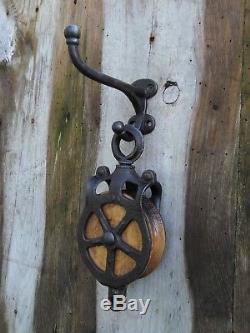 Antique Cast Iron AND WOOD BARN ORNATE PULLEY RUSTIC DECOR WITH BONUS HOOK