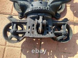 Antique Cast Iron Cloverleaf Unloader Sure Lock H267 Hay Trolley Barn Trolley