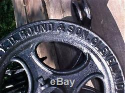 Antique Cast Iron D. Round & Son Screw Hoist 1000 lbs 1/2 Ton Cleveland, OH