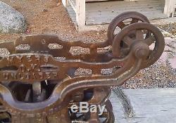 Antique Cast Iron F E Myers Barn Hay Trolley Pulley Sheave Carrier Unloader VGC