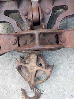 Antique Cast Iron LEADER Unloader Hay Trolley Carrier Farm Tool TURNS ROLLS NICE