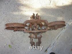 Antique Cast Iron STAR Co 493A Hay Trolley Pulley STARLINE HARVARD ILLINOIS
