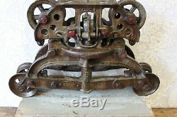Antique Cast Iron STAR HAY CARRIER No 564A Starline Inc Barn Hay Trolley Pulley