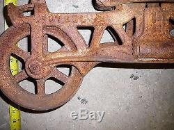Antique FARM BARN hay Trolley MYERS OK UNLOADER Pulley Cast Iron Rope Fixture