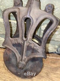 Antique Farm 11 B. H. T Mfg Co Block & Tackle Wood Iron Pulley