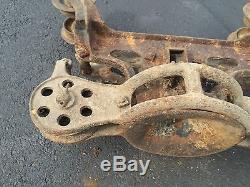 Antique KENWOOD Trolley Hay Loft Loader Pulley Cast Iron
