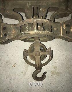 Antique LEADER 29 30 61 trolley barn pulley cast iron farm tool vintage carrier