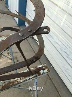 Antique LOIH Primitive Cast Iron Farm Barn Loft Hay Bail Grapple Claw Fork Tool