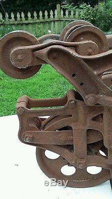 Antique Louden WOOD BEAM Hay Trolley Pulley Cast Iron Farm Barn Tool CARRY-ALL