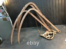Antique Metal 4 Tine Large Hay Grapple Barn Hook Carry Trolly Hooks 29in x 27in