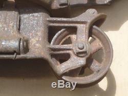 Antique Myers Ok Unloader H-321 Barn Hay Trolley Carrier Pulley Cast Iron