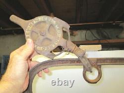 Antique Ney Co. Of Canton Ohio-barn hay pulley loading/unloading spearing clamp