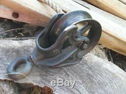 Antique Pulley Cast Iron And Barn Farm Rustic Decor Hay Tool