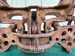 Antique Rustic Barn Rail Beam Farm Hay Trolley Swivel Cast Iron Tool Boomer B-11