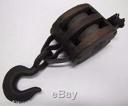 Antique UW Pulley Cast Iron Wood Double Roller Swivel CI Hook block tackle tool