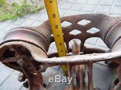 Antique Victor hay trolley barn pulley cast iron farm tool carrier unloader