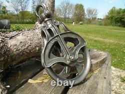 Antique Vintage Cast Iron And Wood Barn Pulley INDUSTRIAL Rustic Primitive