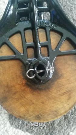 Antique / Vintage Cast Iron Barn Pulley Old Farm Tool Rustic Great Look