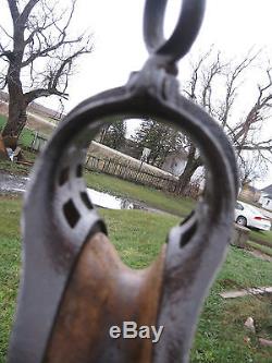 Antique / Vintage Cast Iron Barn Pulley Old Farm Tool Rustic Primitive