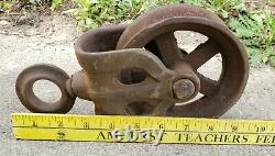 Antique Vintage Cast Iron Barn Pulley Rustic Farm Tool Old Primitive Steampunk
