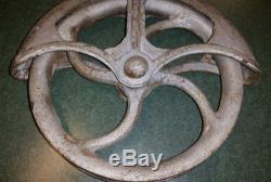 Antique Vintage Cast Iron Barn Well Pulley #10