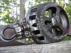 Antique / Vintage Cast Iron FE Myers Barn Pulley Old Farm Tool Rustic Primitive