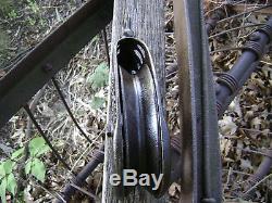 Antique / Vintage Cast Iron FE Myers Barn Pulley Old Farm Tool Rustic Primitive