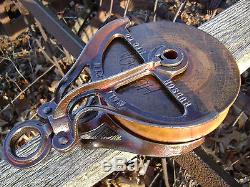 Antique / Vintage Cast Iron Hudson Barn Pulley Old Farm Tool Rustic Primitive