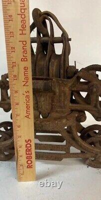 Antique Vintage Cast Iron Myers Hay Trolley Barn Farm Pulley Tool