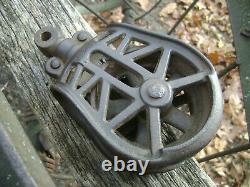 Antique Vintage Cast Iron Myers Hay Trolley Farm Barn Pulley Tool