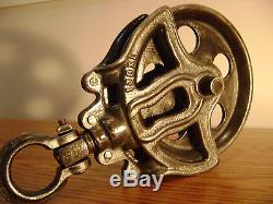 Antique / Vintage Cast Iron Ney Hay Trolley Barn Pulley Old Farm Tool Rustic