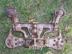 Antique Vintage Cast Iron Unloader Hay Trolley Carrier Barn Pulley Tool Rare