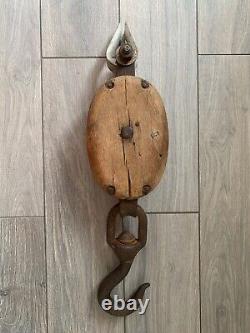 Antique Vintage Iron And Wood Single Pulley, Euc