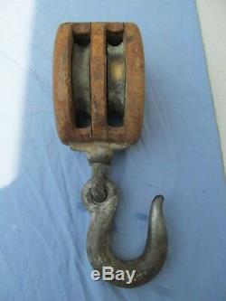 Antique/Vintage Large primitive Block and Tackle Pully 23 12 35