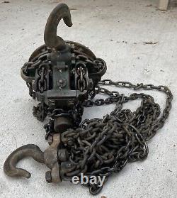 Antique Yale 1-Ton Geared Screw Block Hoist Lift With Long Chain Steam Punk