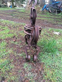 Antique cast iron hay trolley pulley hay carrier unloader good condition
