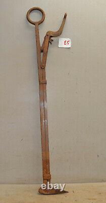 Antique hay bale spear harpoon carrier trolley part collectible farm tool E5