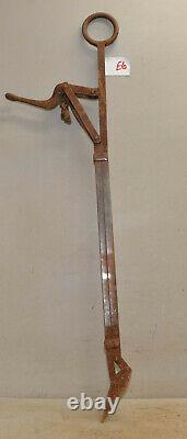 Antique hay bale spear harpoon carrier trolley part collectible farm tool E6