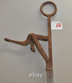 Antique hay bale spear harpoon carrier trolley part collectible farm tool E6