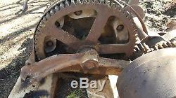 Antique hit miss engine Ireland Machine Foundry Co Winch, Pulley, Flat Belt